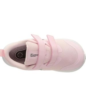 Nike toddler sneakers size (5c)